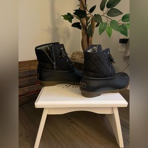 ❌❌sold❌❌Sperry duck boots